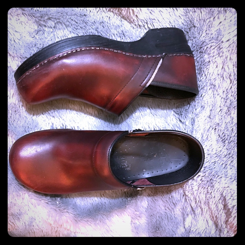 Rich brown Danskos